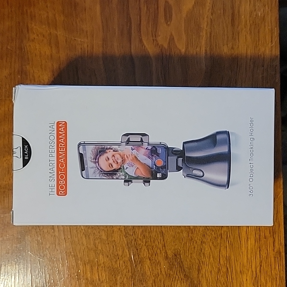 Smart personal robot cameraman